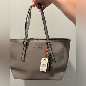 Michael Kors Jet Set Shoulder Tote